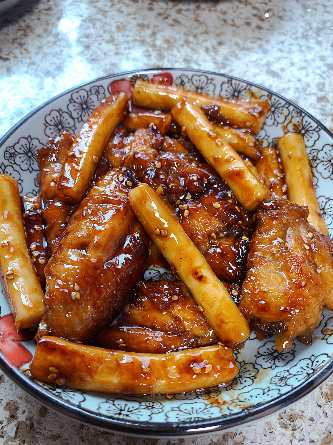 可乐鸡翅年糕❗好吃到爆❗一分钟就能学会