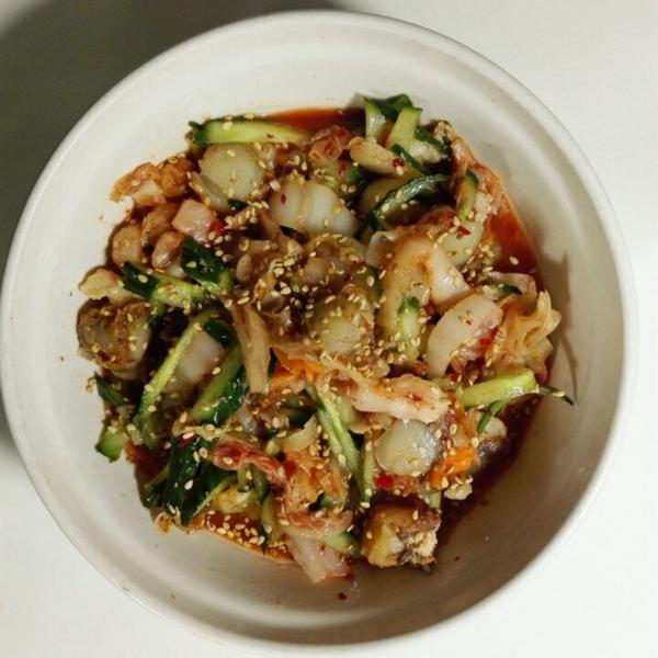 沙蛤蜊肉拌黄瓜