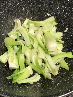 蒜末炒小白菜（要注意的小技巧）的做法 步骤6