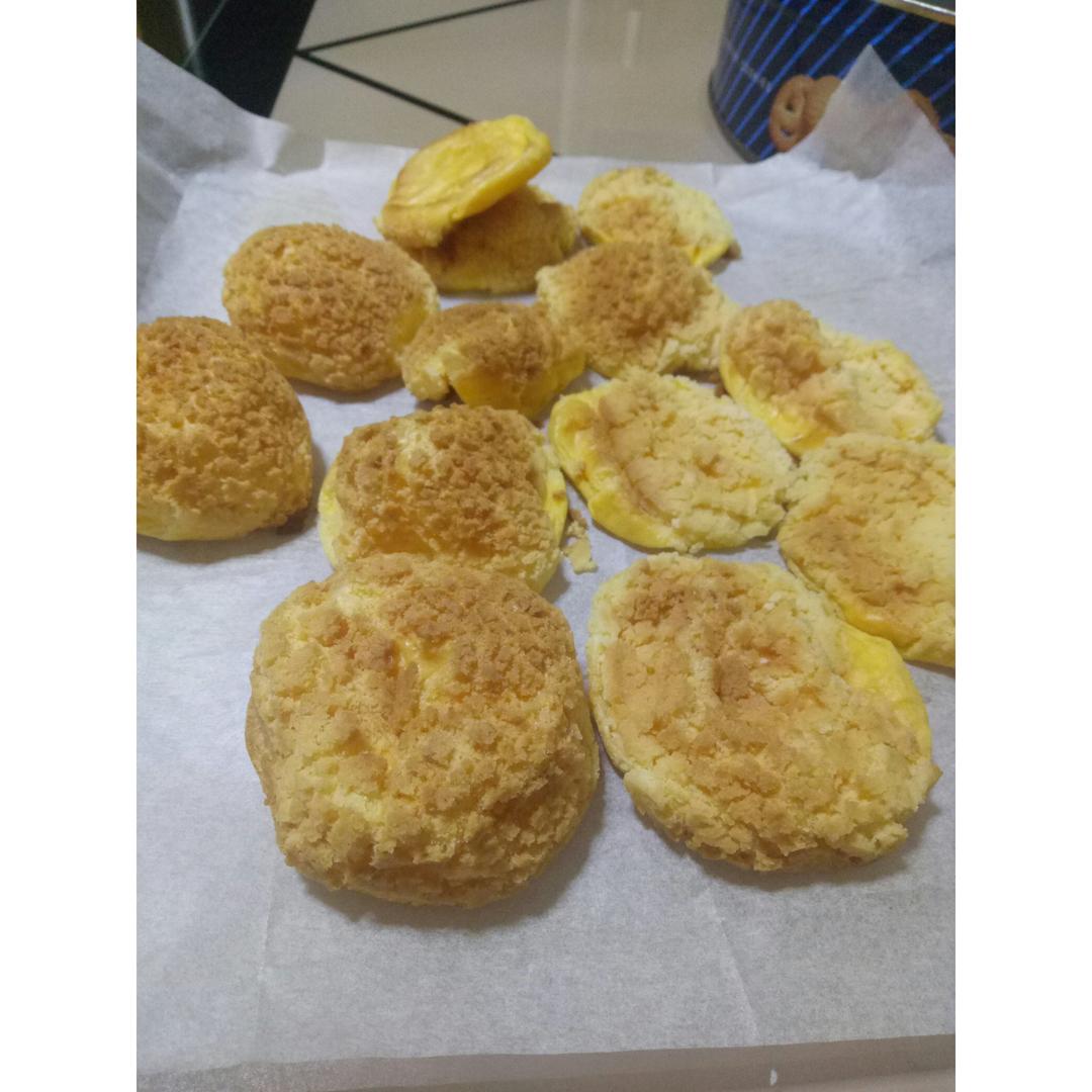 脆皮菠萝泡芙