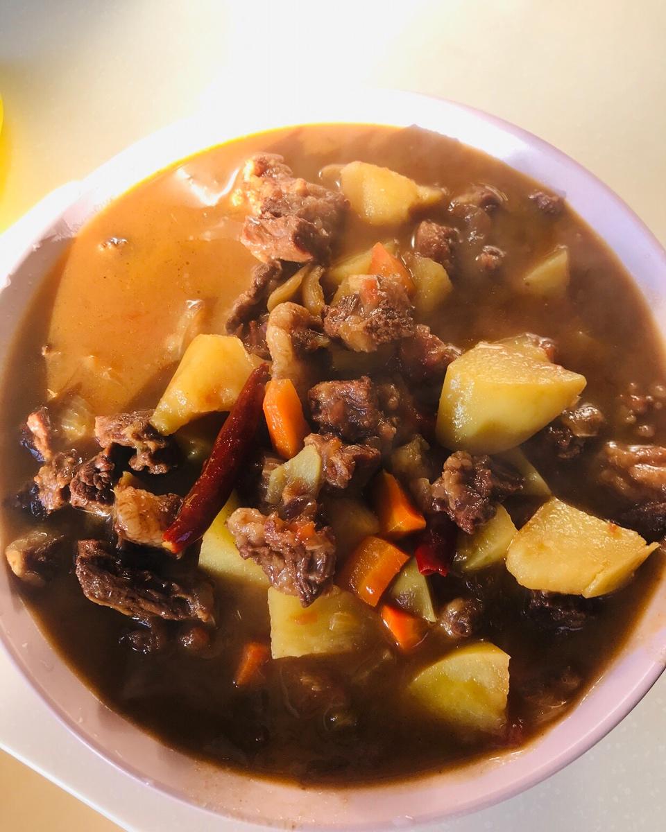 红烧牛肉土豆 （独家秘制）