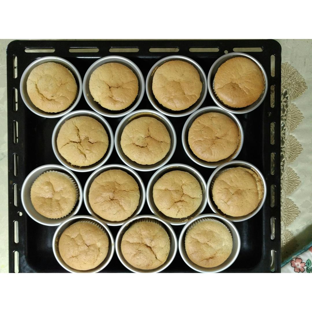 戚风拉丝肉松小蛋糕