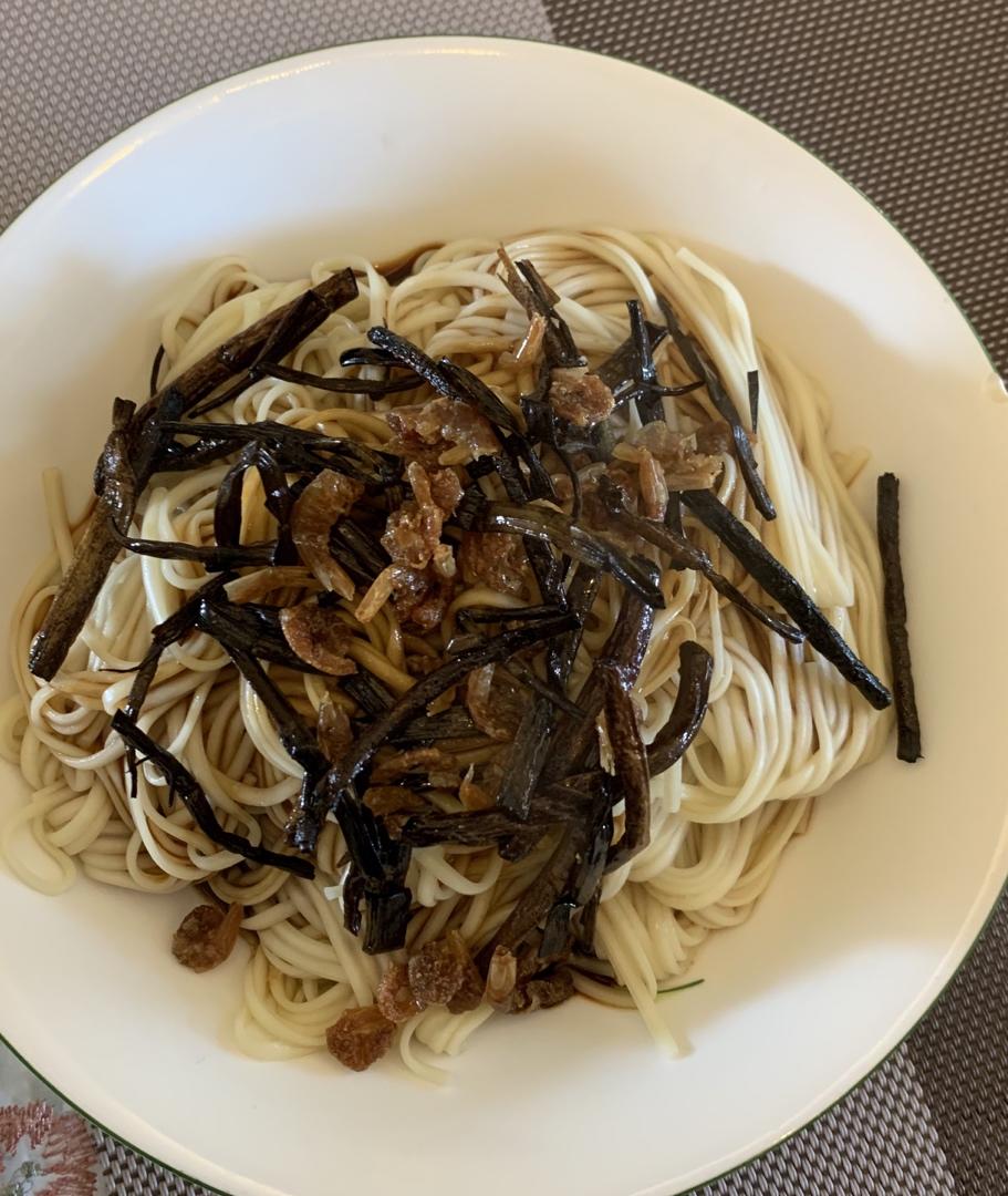 黄磊老师的葱油拌面，好吃到爆 做法特别简单哦！赶快来试试吧
