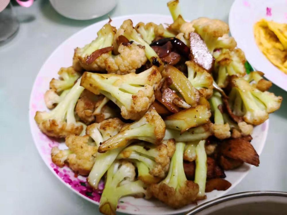 老丁的私房菜-干锅花菜