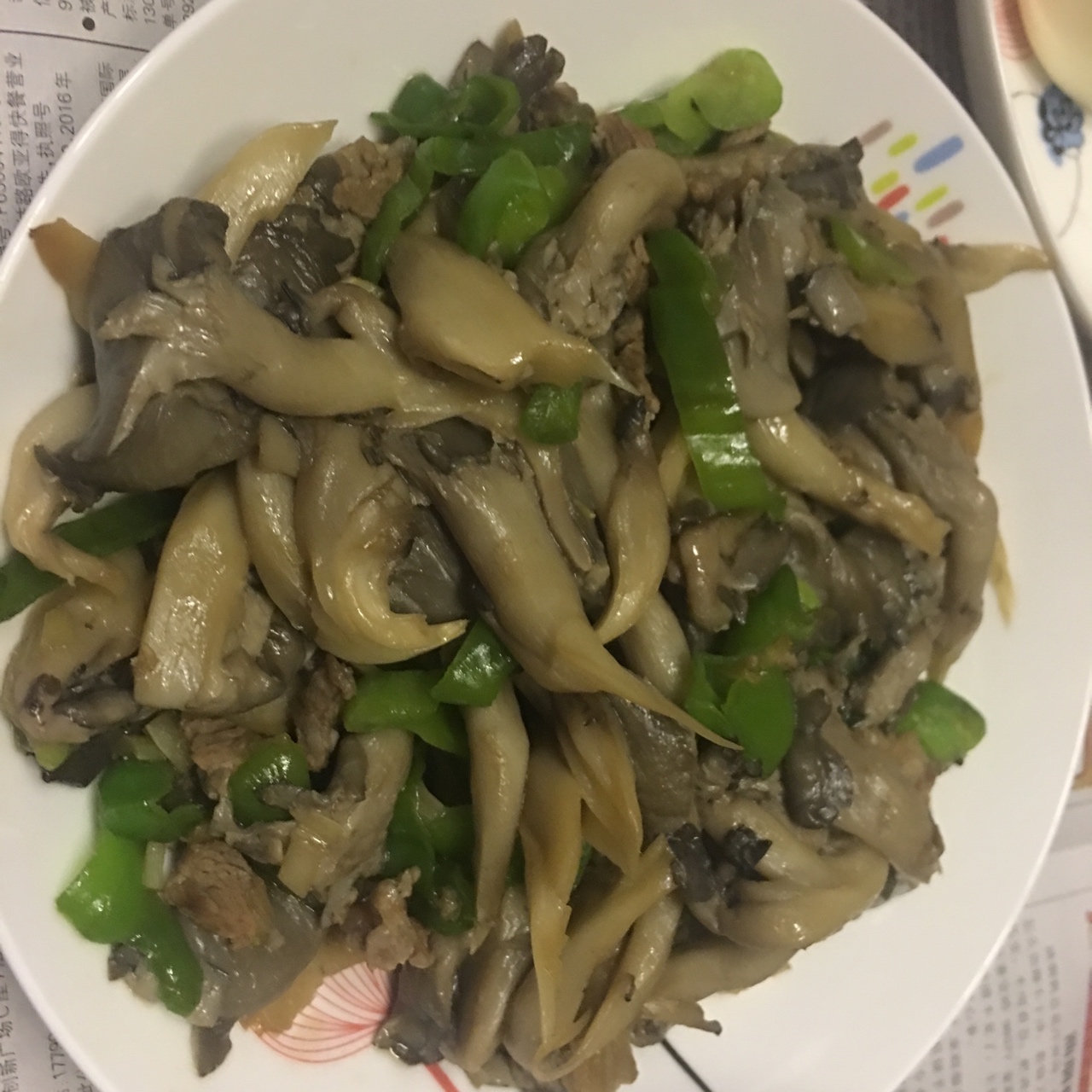 蘑菇炒肉