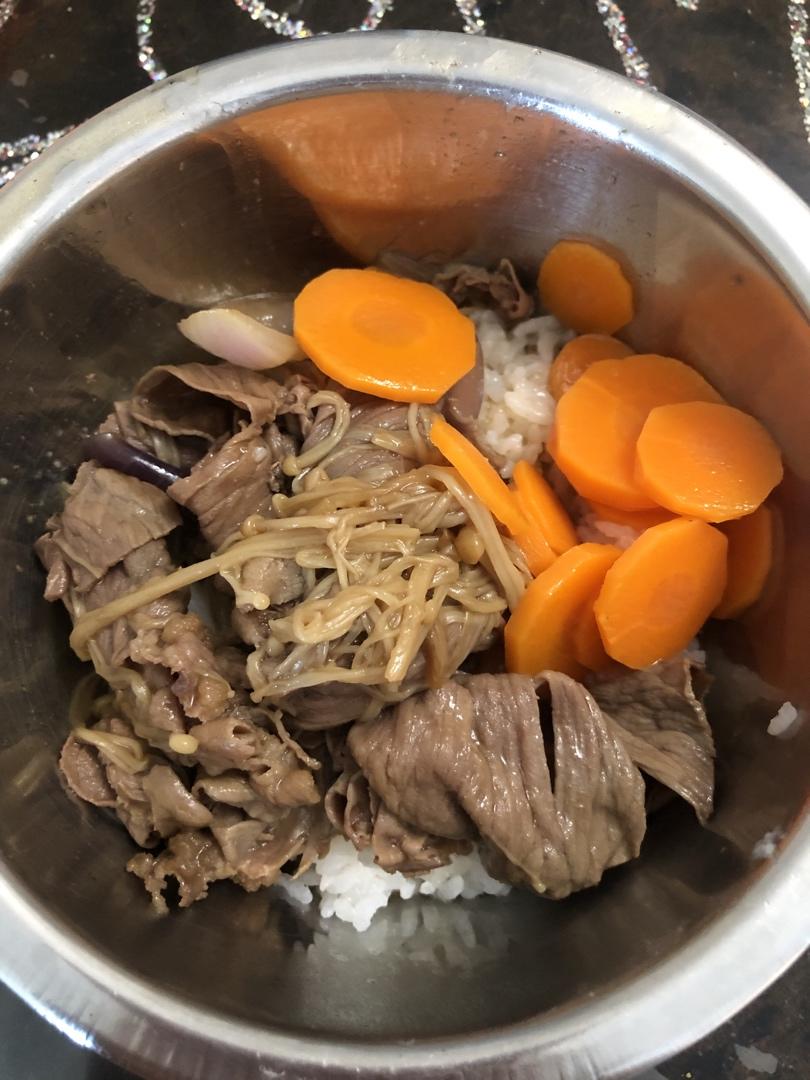 日式肥牛饭