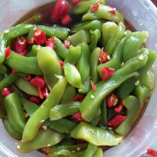 手机用户5807l2vi做的小米辣腌莴笋青笋