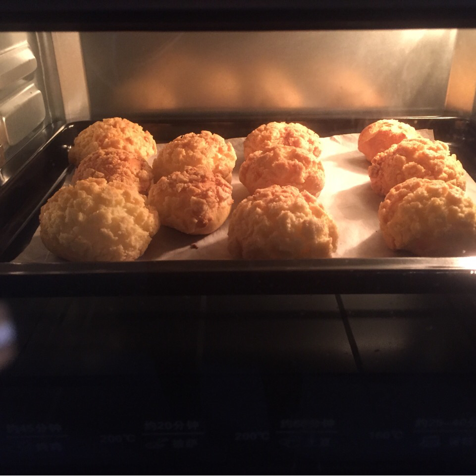 十分美味的酥皮泡芙