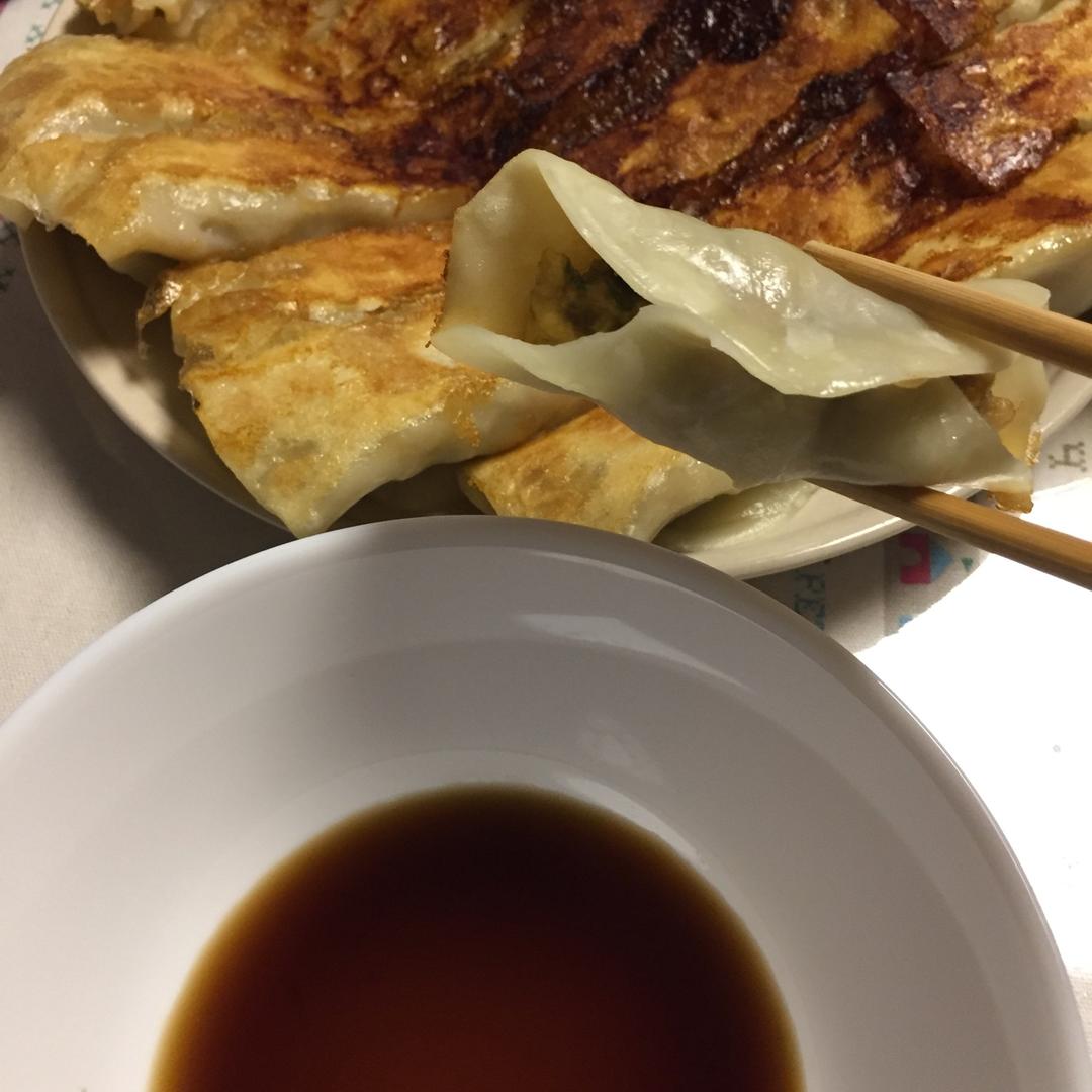 三鲜锅贴