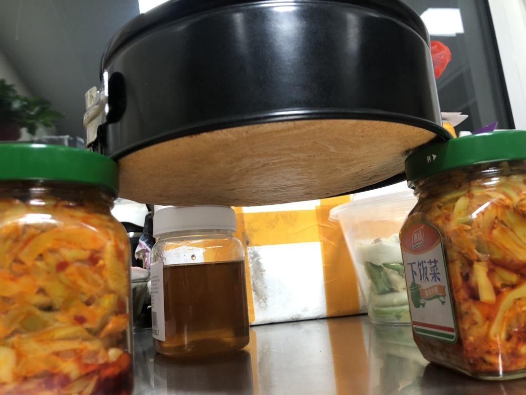 超简单完美戚风蛋糕（6寸2蛋）附打发、翻拌、脱模视频