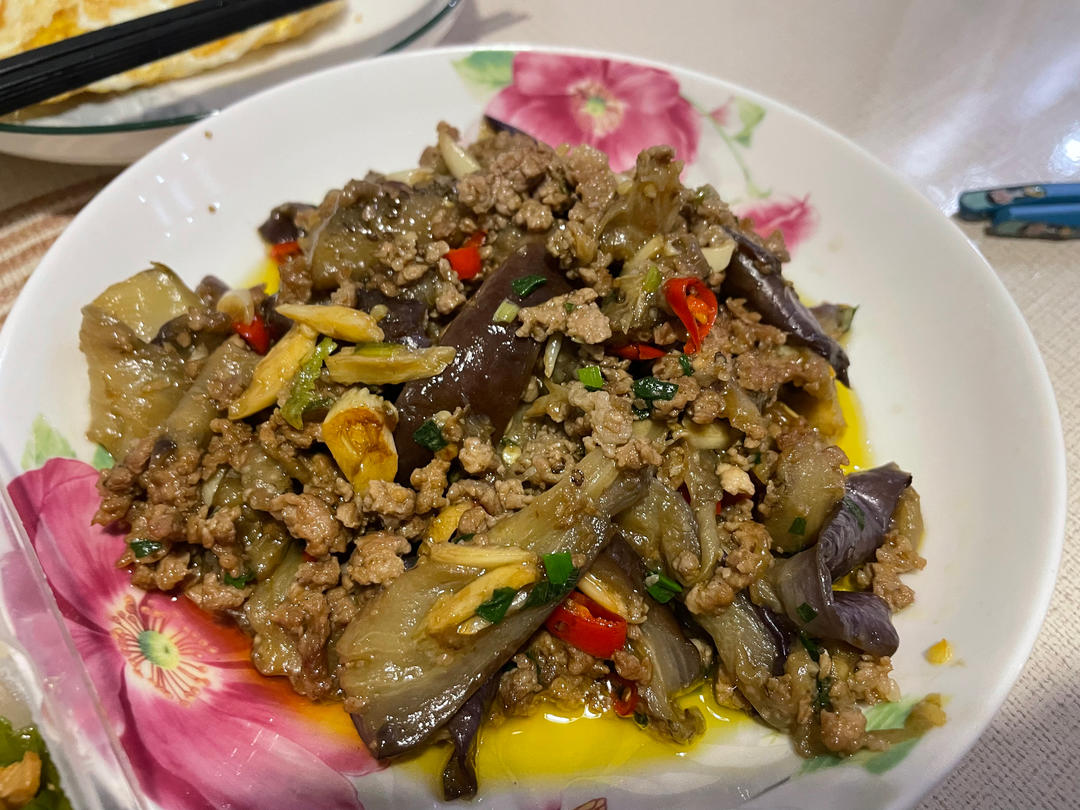 不用油炸超省油的鱼香肉末茄子煲