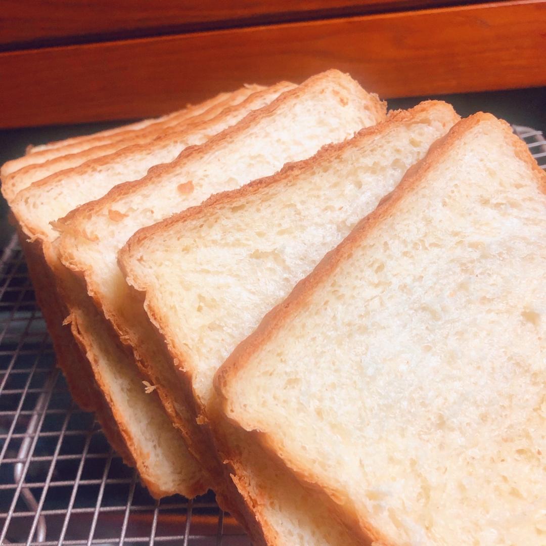 芝士粉玉米油白吐司——消耗芝士粉解决方案之一