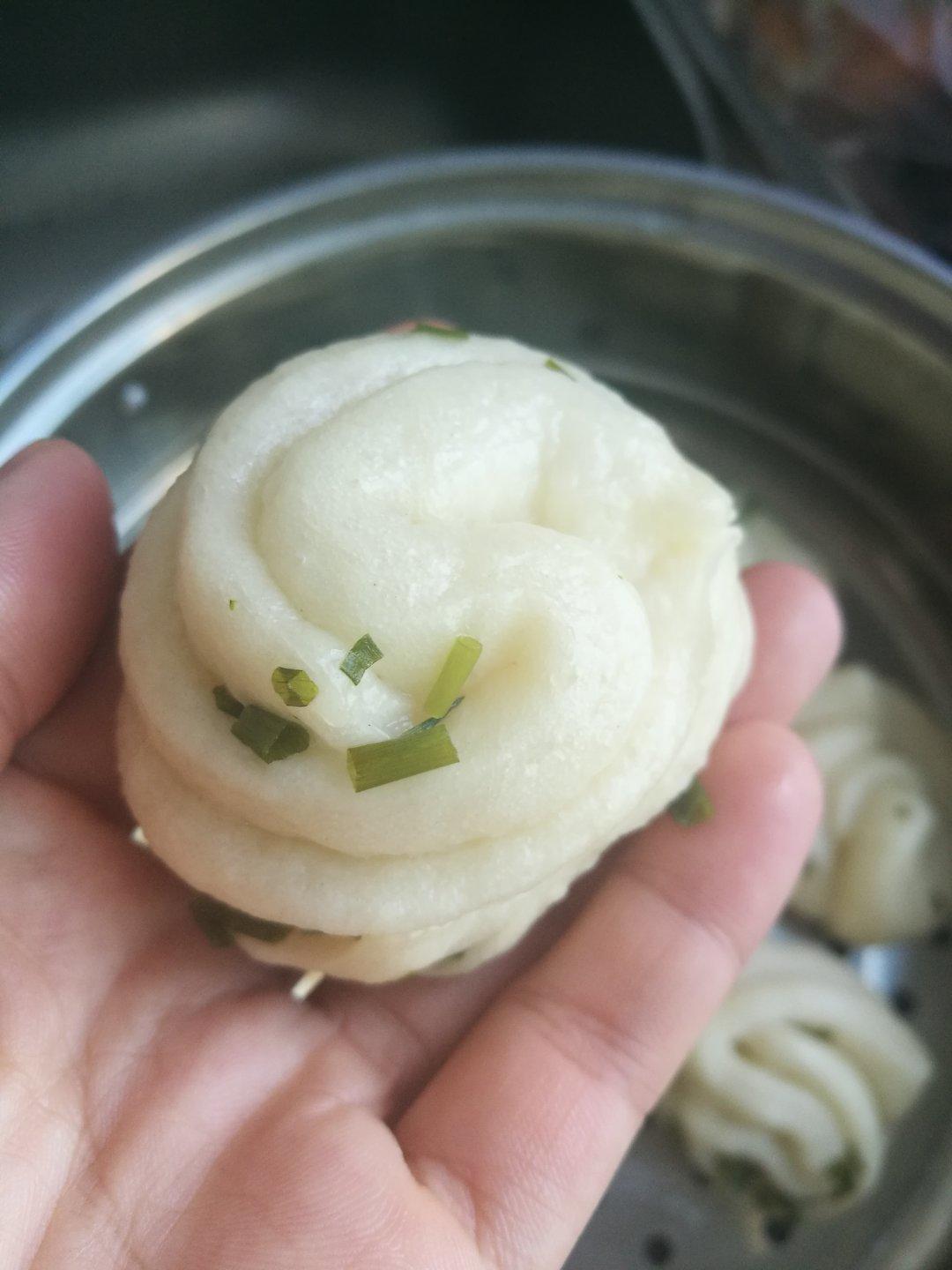 葱油花卷 Steamed Roll