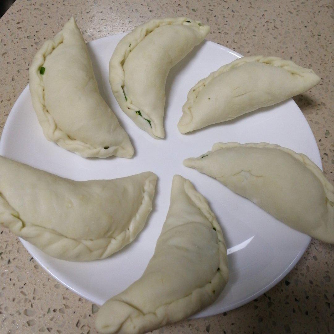 韭菜盒子 Chinese Leek and Egg Pasty