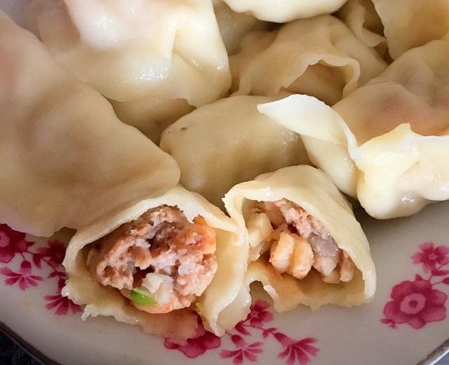 鲜虾荸荠饺子的做法