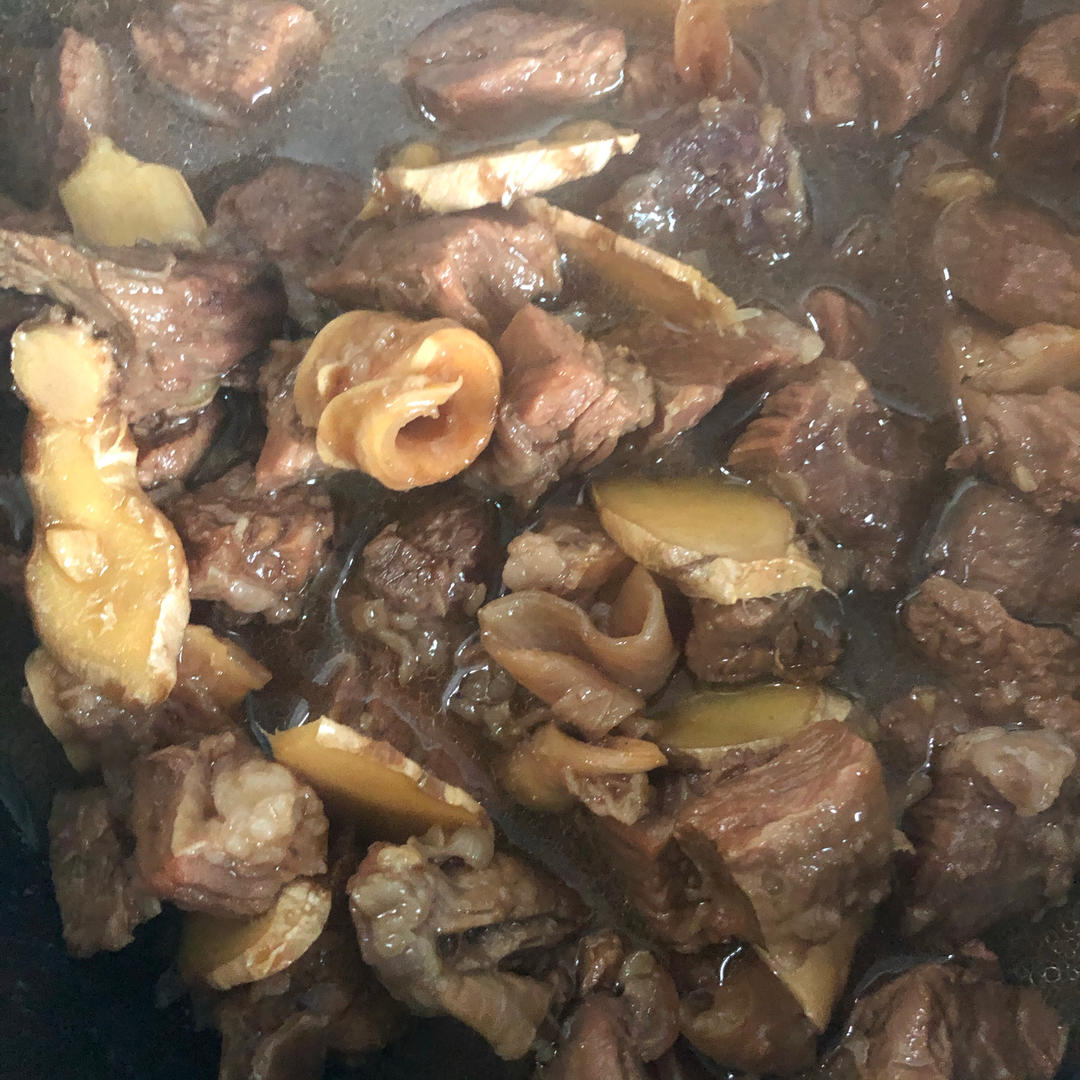 香喷喷炖牛腩