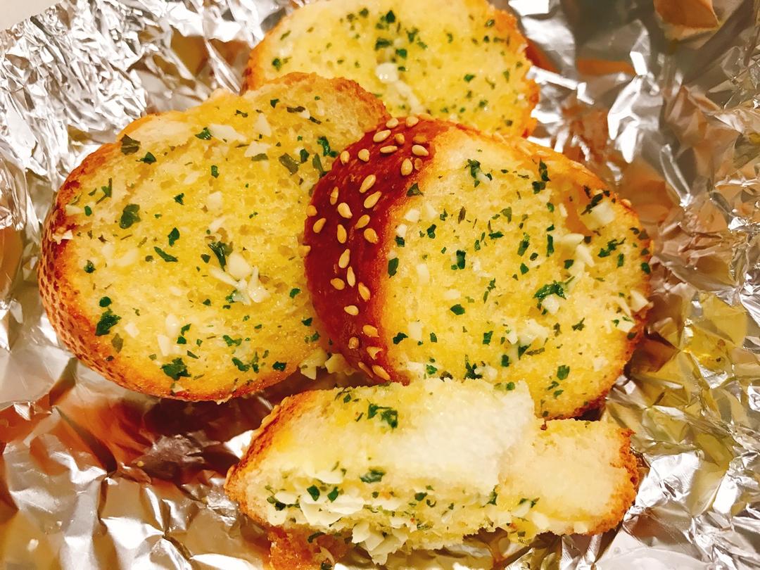蒜香法棍garlic bread
