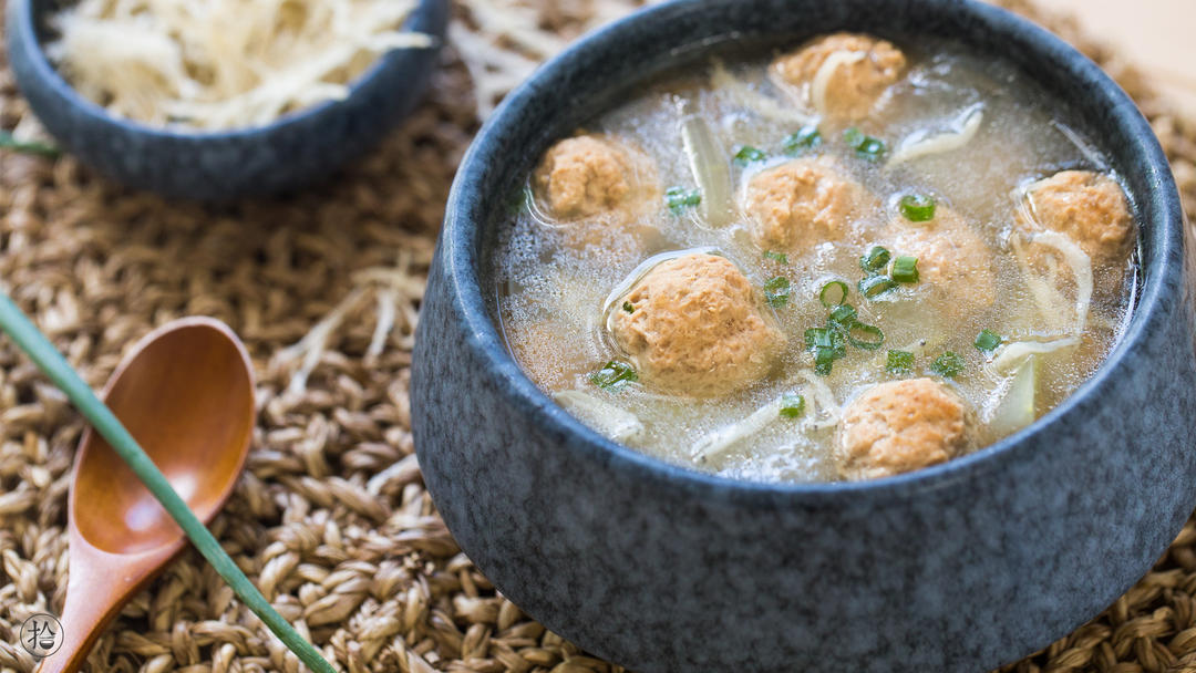 冬瓜银鱼丸子汤