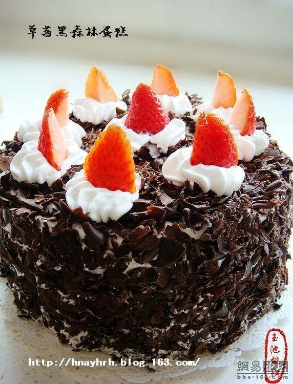 草莓黑森林蛋糕的做法
