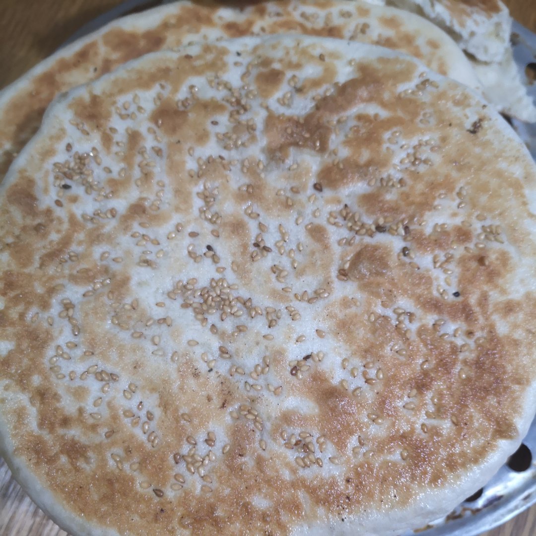 椒盐发面饼 Sesame Pancake