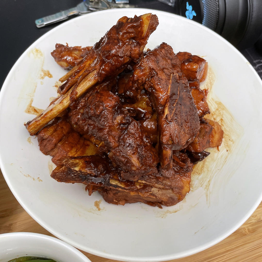 不焯水不放油的家常红烧肉