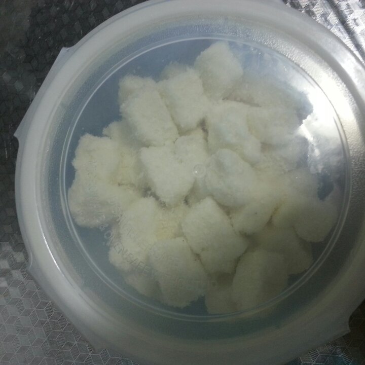 椰丝牛奶小方糕