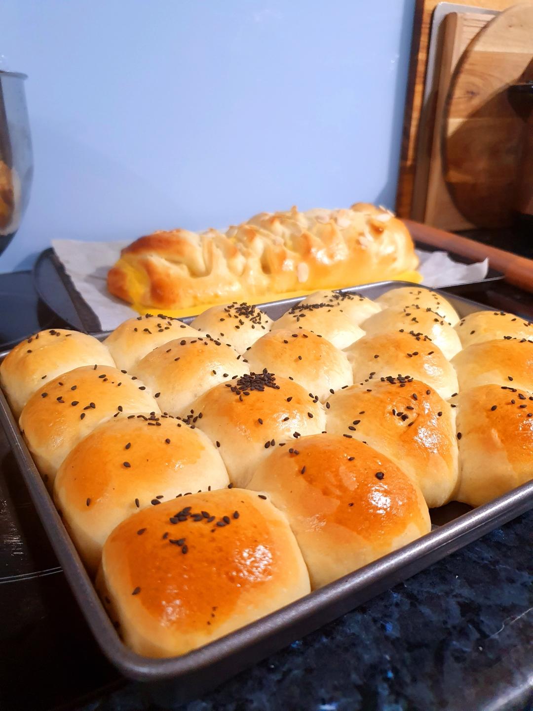 超软牛奶餐包，此配方超软不甜易出膜，放一礼拜不变硬