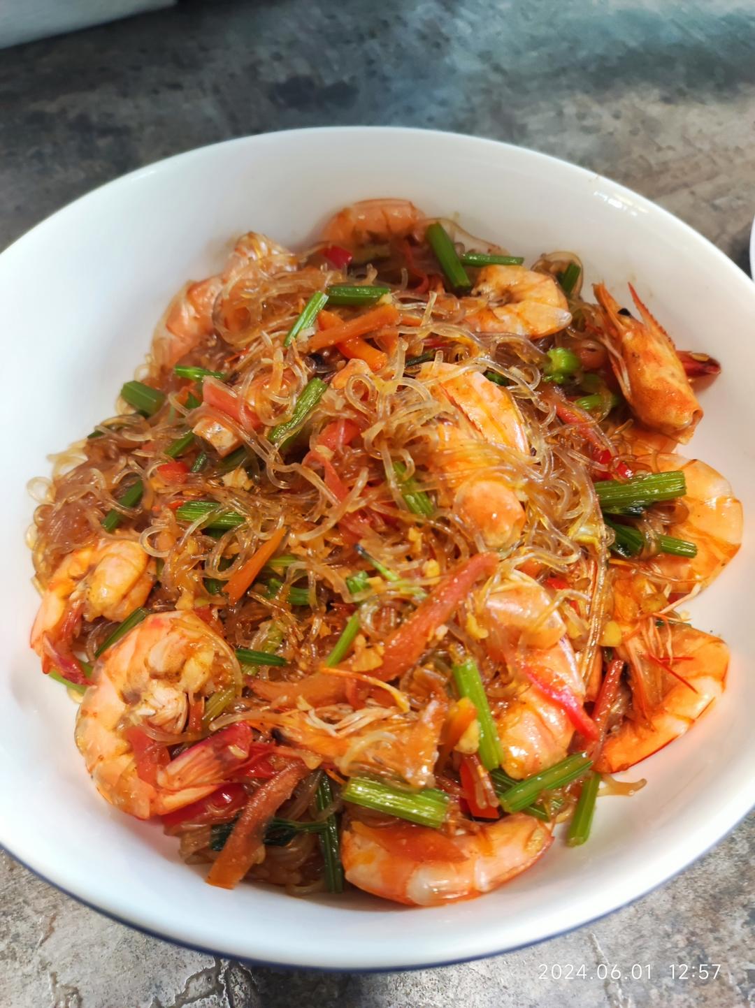 鲜虾粉丝煲
