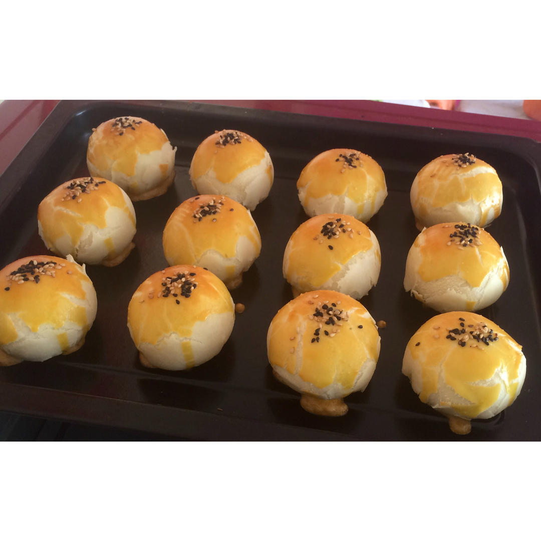 蛋黄酥酥酥（超级奶香黄油版）