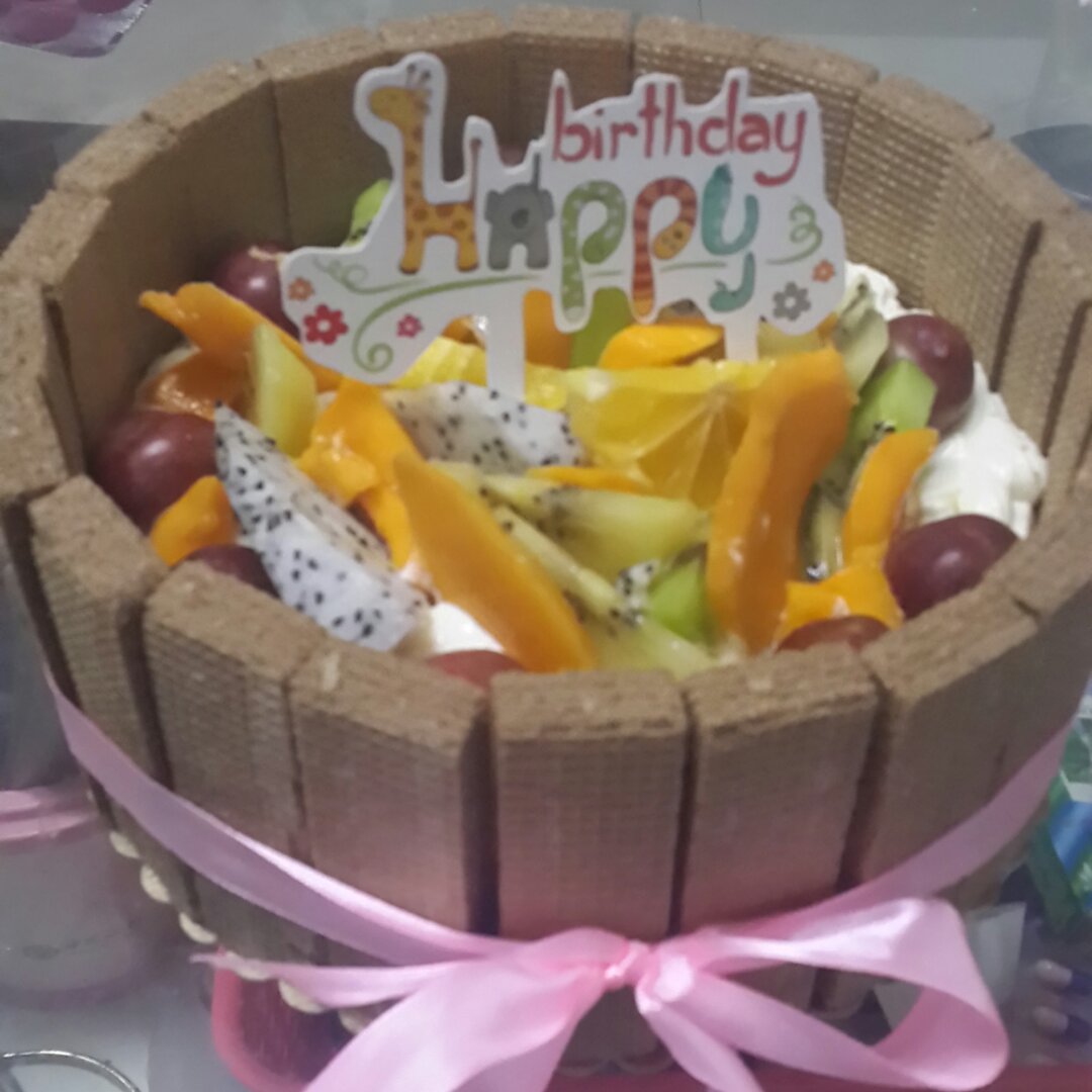 生日蛋糕教程【威化饼干围边】