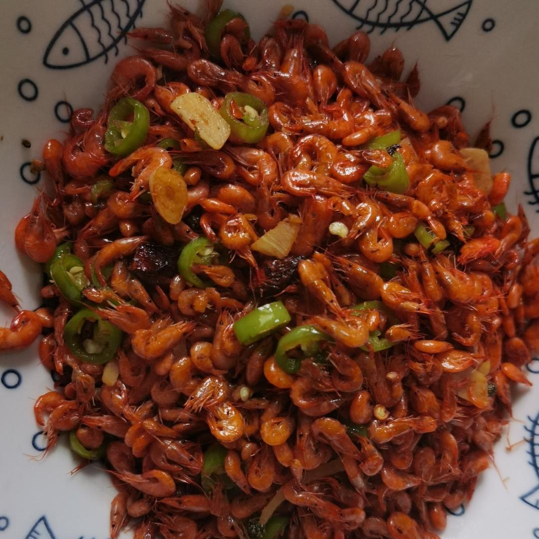 爆炒小河虾