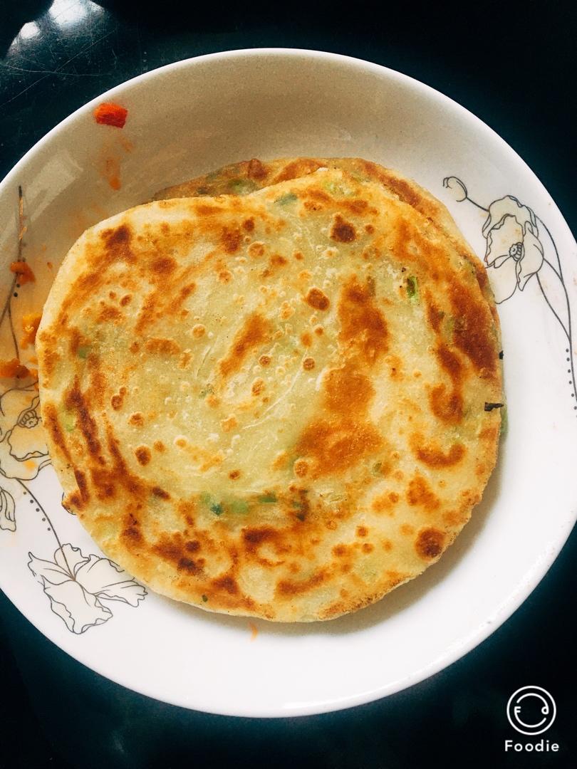 堂妈教你做飘香葱油饼