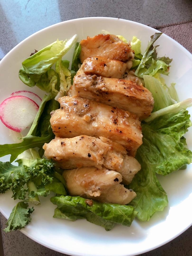 酷炫屌炸天好吃的煎鸡胸肉（香蒜蜂蜜煎鸡胸肉）