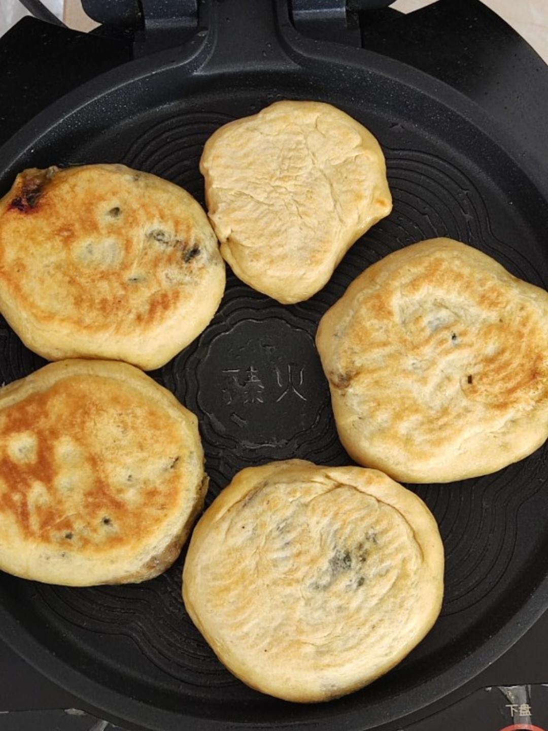 懒人版葱香发面饼 要多软有多软 零失败的方子 附细节视频详解