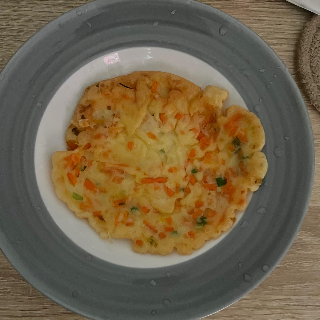 胡萝卜葱花鸡蛋饼