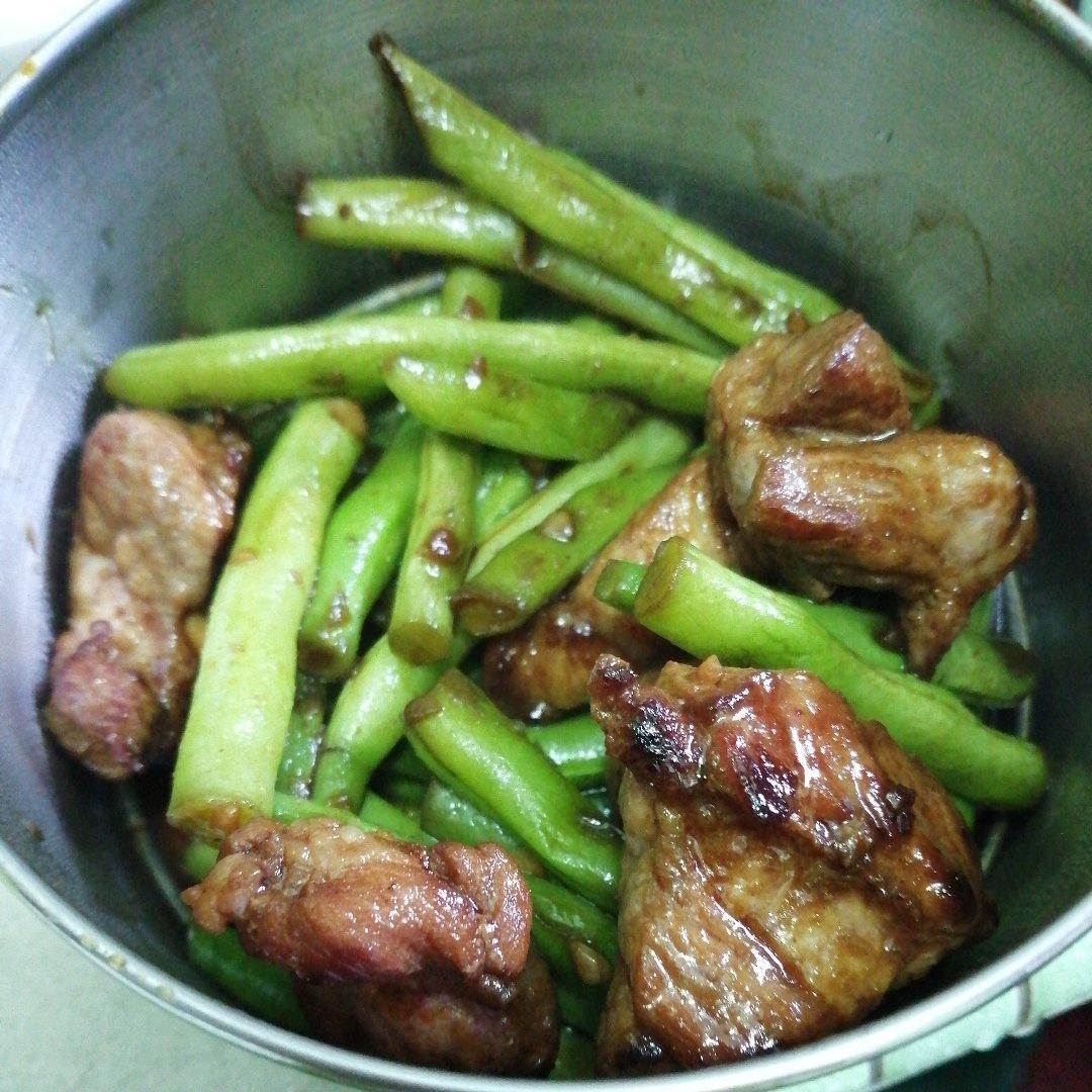 五花肉炒四季豆