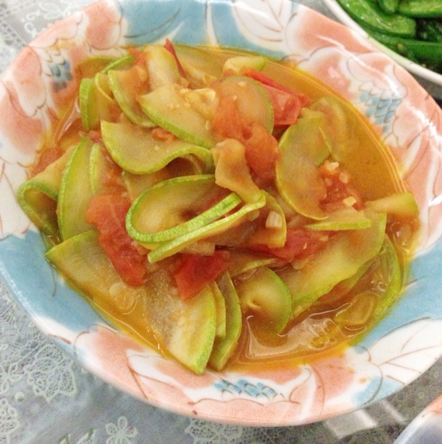 西葫芦烩番茄