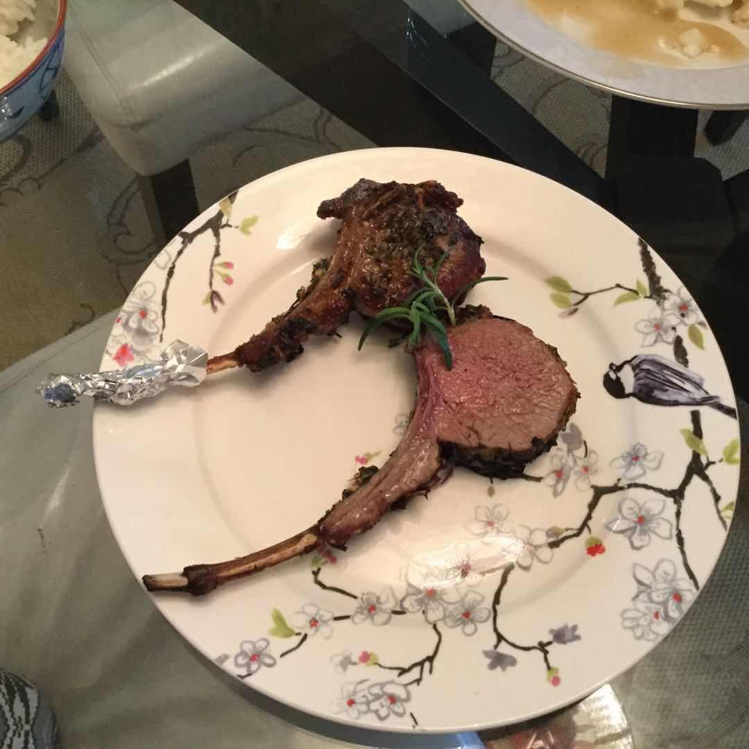 迷迭香烤小羊排