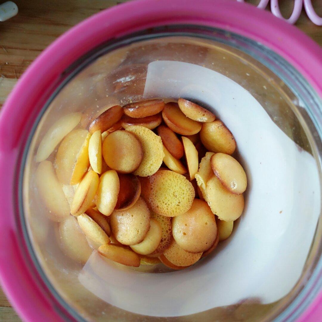 宝宝奶香蛋黄小溶豆