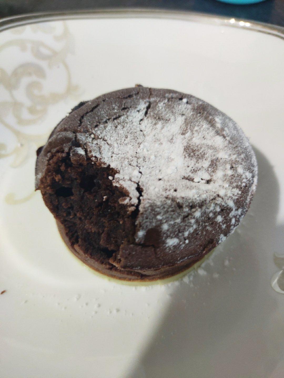 巧克力熔岩蛋糕(全图文超简单)