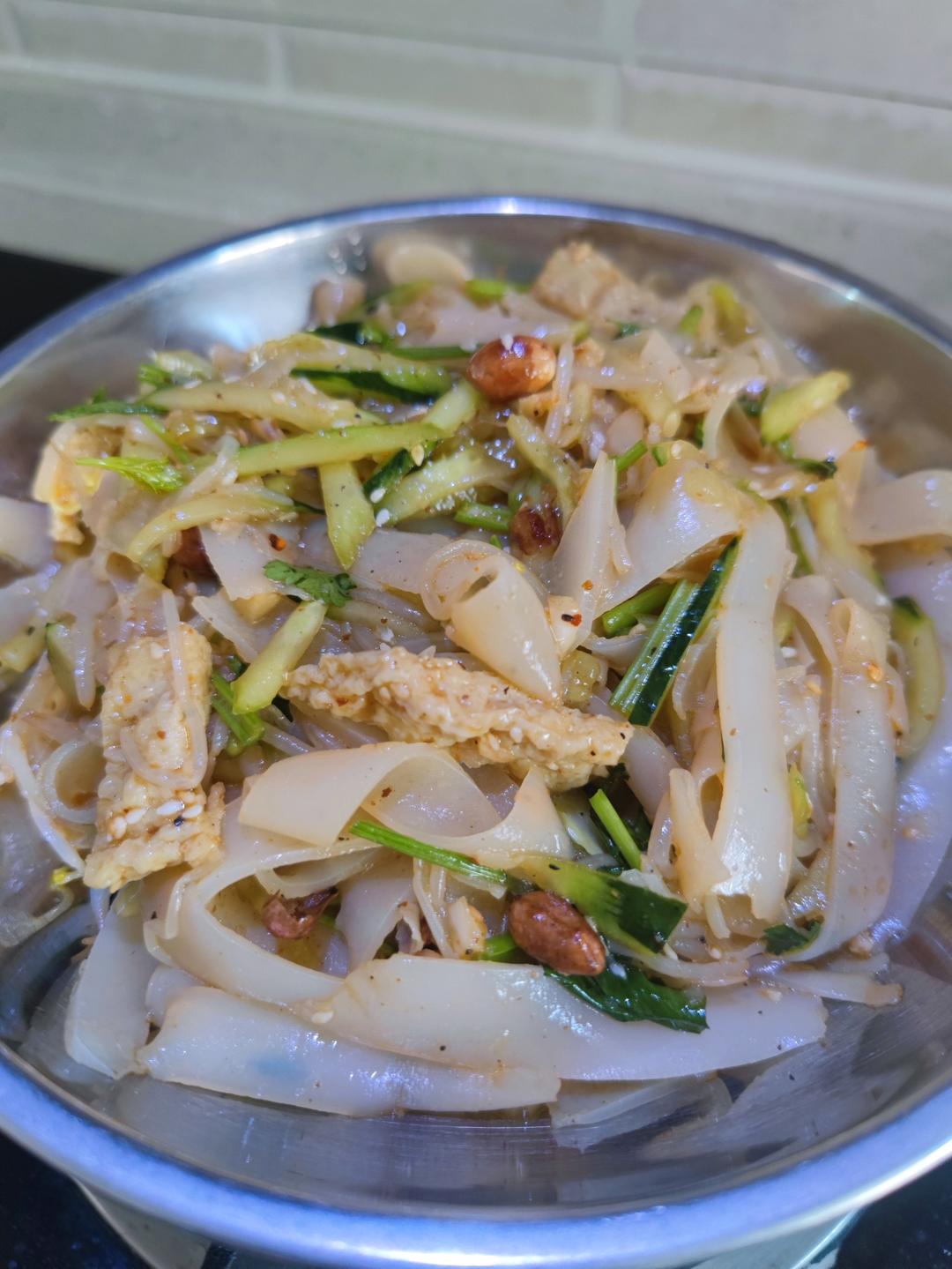 凉皮-家庭自制（告诉你自己做更劲道的秘诀）