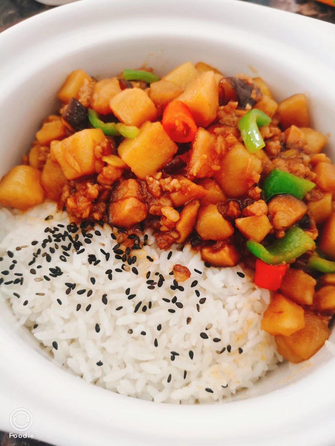 ㊙️香菇土豆肉沫拌饭❗️比外卖还好吃