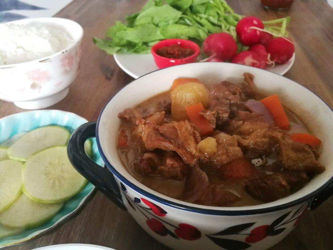 土豆炖牛肉