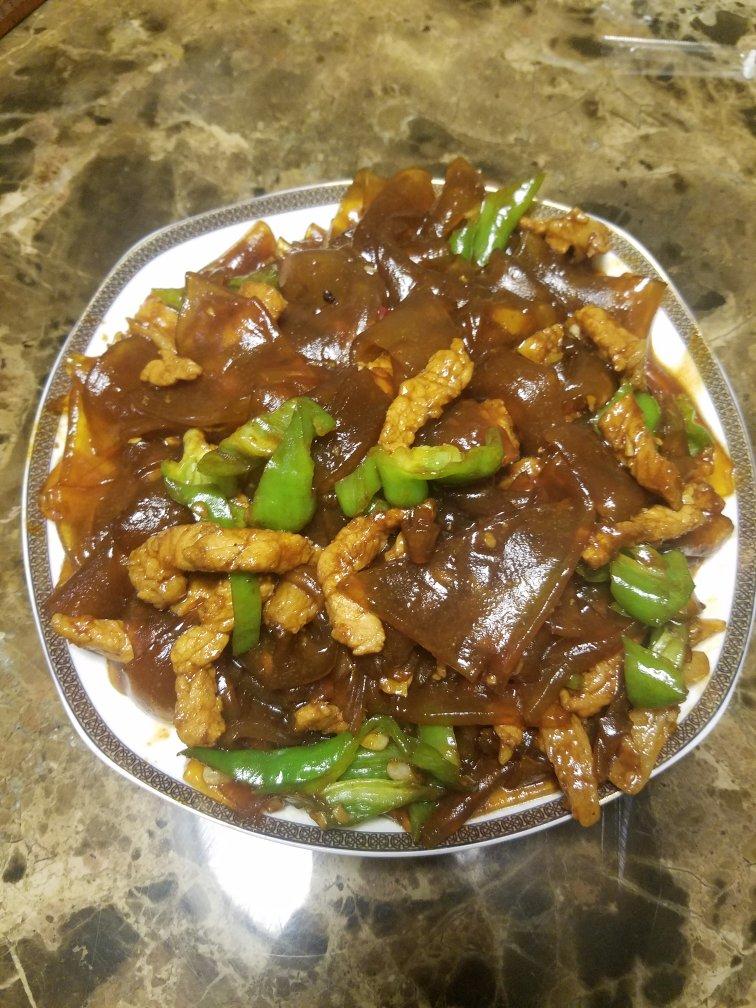 蚌埠小孩最爱的—拉皮炒肉丝