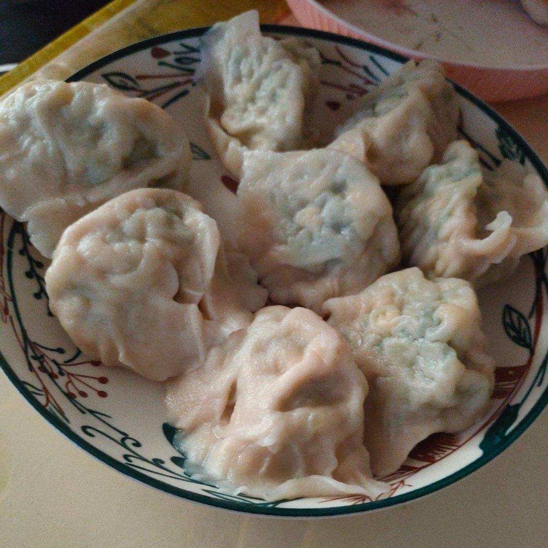 清淡的黄瓜鸡蛋水饺