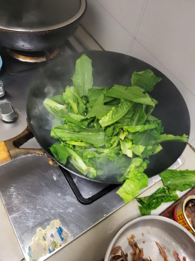 豆豉鲮鱼炒油麦菜的做法 步骤8