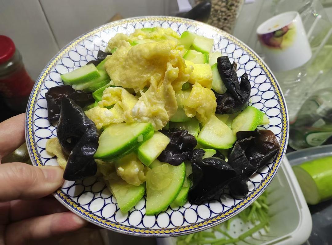 西葫芦炒鸡蛋