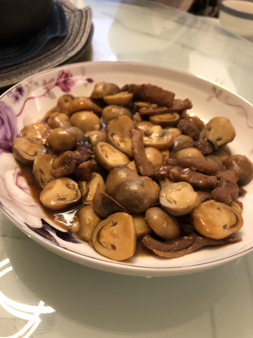 草菇炒肉㊙️天然养生菜肴