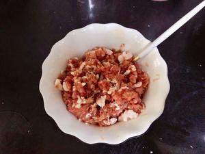 超简单的油豆腐酿肉的做法 步骤2