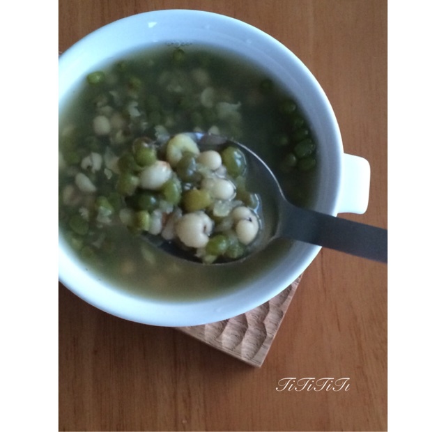 绿豆薏仁水